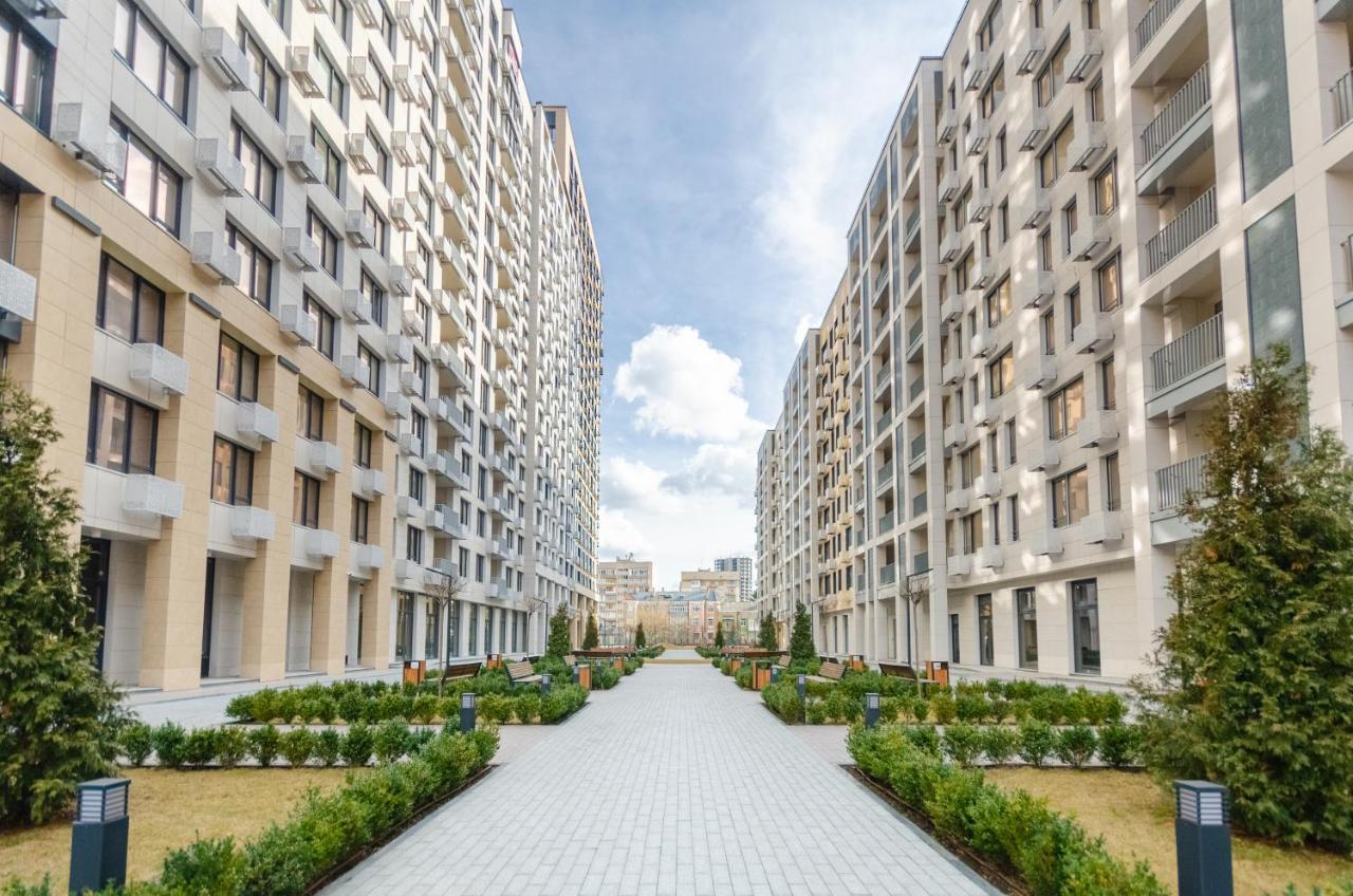 Petrovdom Apartments 12-131B In Rc "Yaroslaviv Grad", Bulvarno-Kudriavska 17B קייב מראה חיצוני תמונה