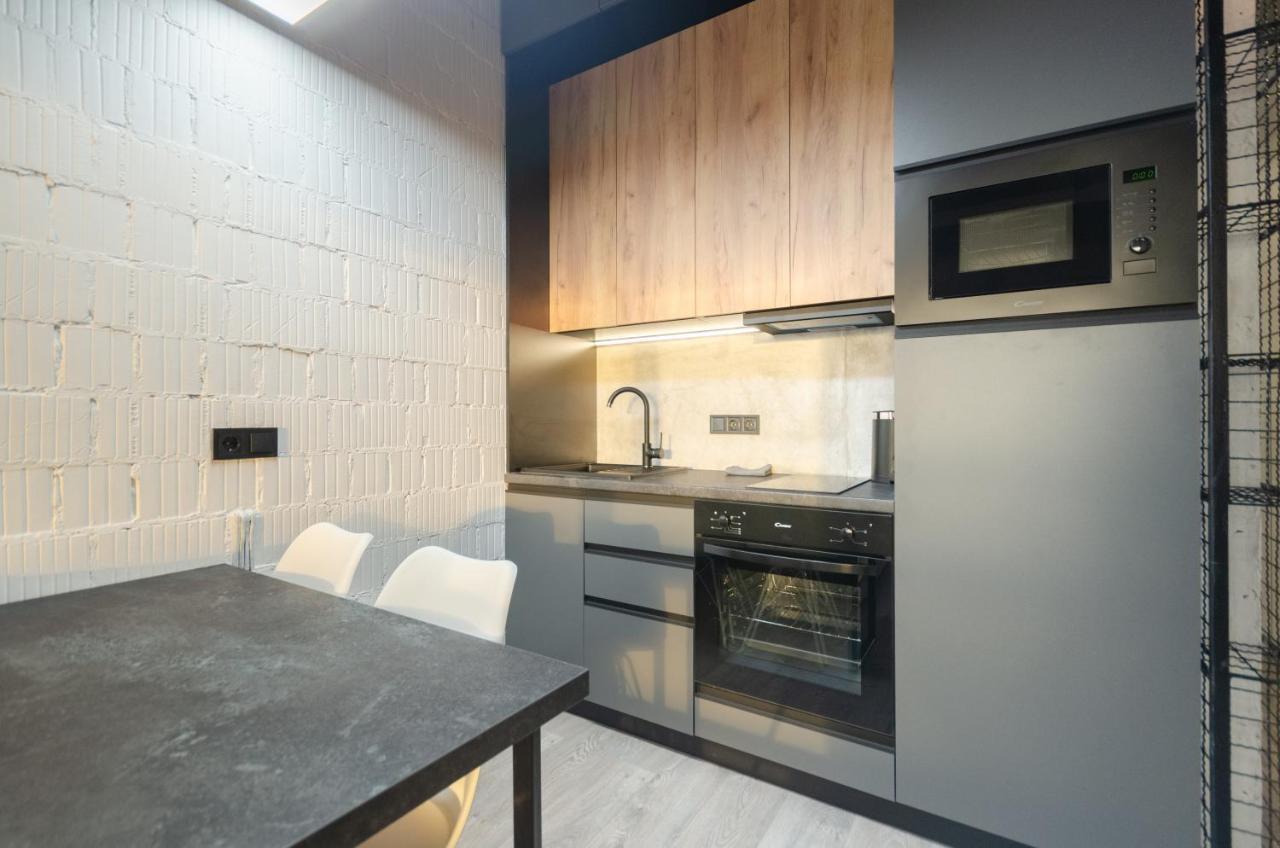 Petrovdom Apartments 12-131B In Rc "Yaroslaviv Grad", Bulvarno-Kudriavska 17B קייב מראה חיצוני תמונה