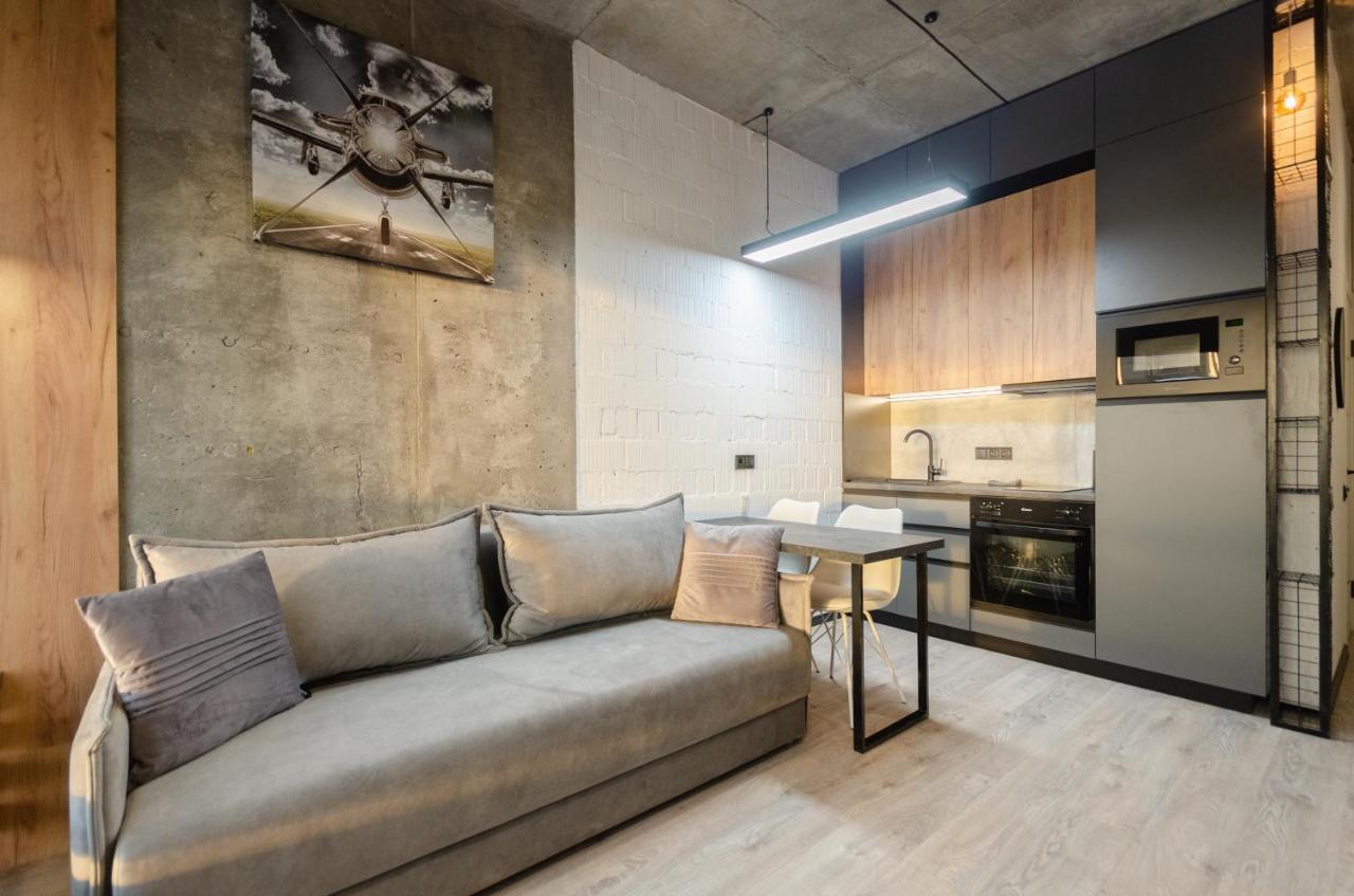 Petrovdom Apartments 12-131B In Rc "Yaroslaviv Grad", Bulvarno-Kudriavska 17B קייב מראה חיצוני תמונה
