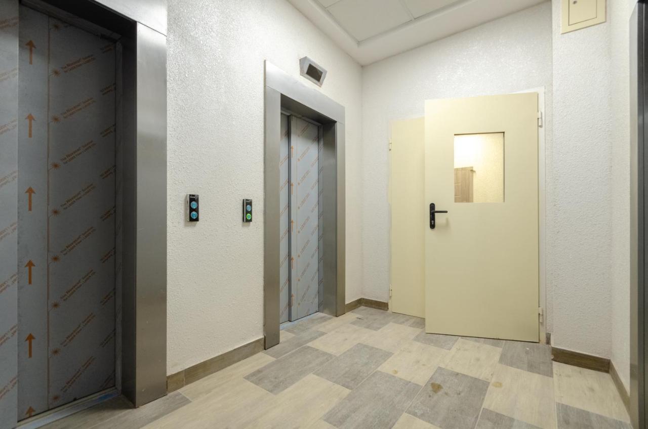 Petrovdom Apartments 12-131B In Rc "Yaroslaviv Grad", Bulvarno-Kudriavska 17B קייב מראה חיצוני תמונה