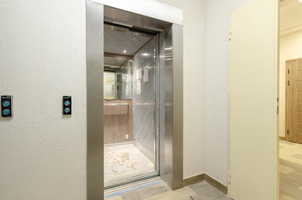 Petrovdom Apartments 12-131B In Rc "Yaroslaviv Grad", Bulvarno-Kudriavska 17B קייב מראה חיצוני תמונה