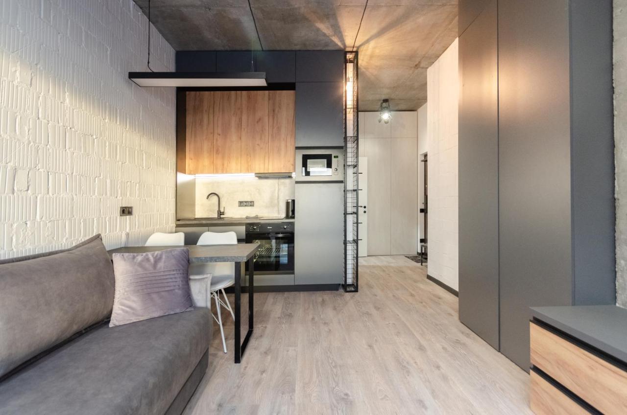 Petrovdom Apartments 12-131B In Rc "Yaroslaviv Grad", Bulvarno-Kudriavska 17B קייב מראה חיצוני תמונה