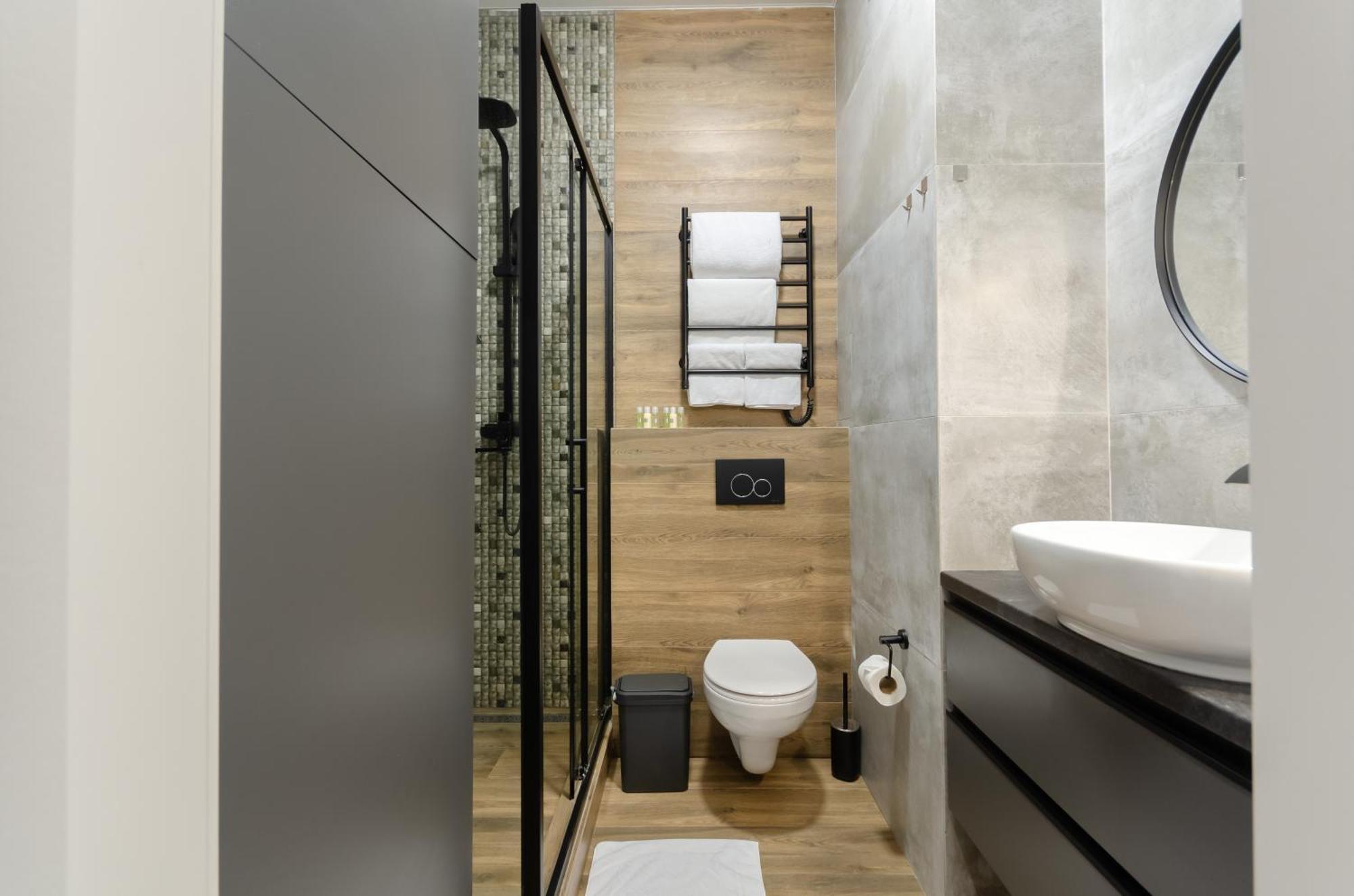 Petrovdom Apartments 12-131B In Rc "Yaroslaviv Grad", Bulvarno-Kudriavska 17B קייב מראה חיצוני תמונה