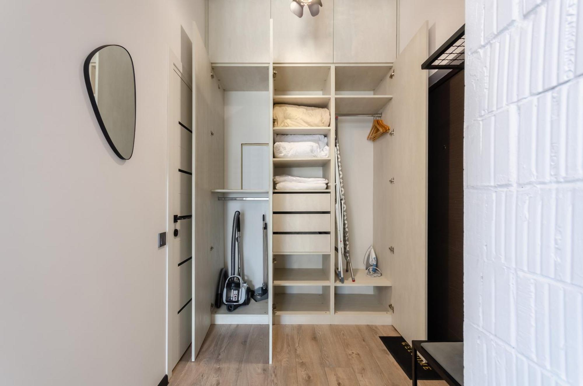 Petrovdom Apartments 12-131B In Rc "Yaroslaviv Grad", Bulvarno-Kudriavska 17B קייב מראה חיצוני תמונה